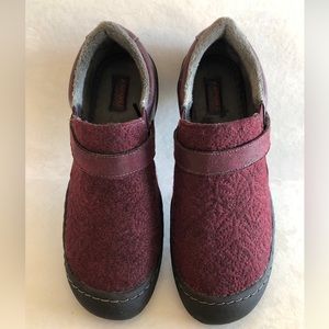 Jambu JSport Womens size 9 Burgundy Blair